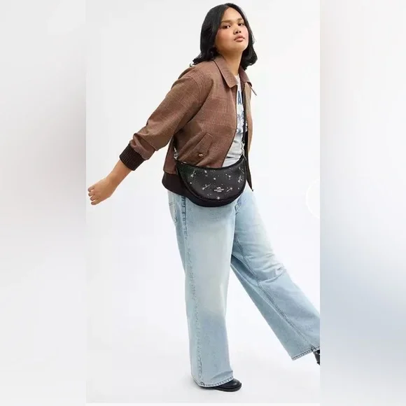 NWT Aria Shoulder Bag With Star Print - Picture 9 of 11